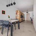 Charming Apartment, Your Perfect Getaway Lejlighed
