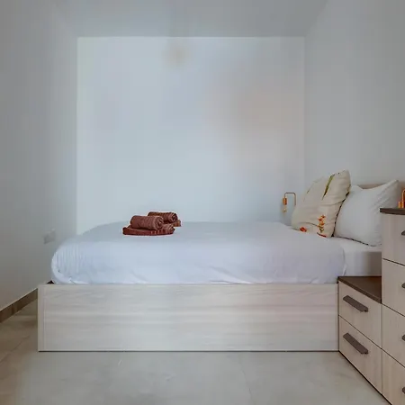 Charming Apartment, Your Perfect Getaway *