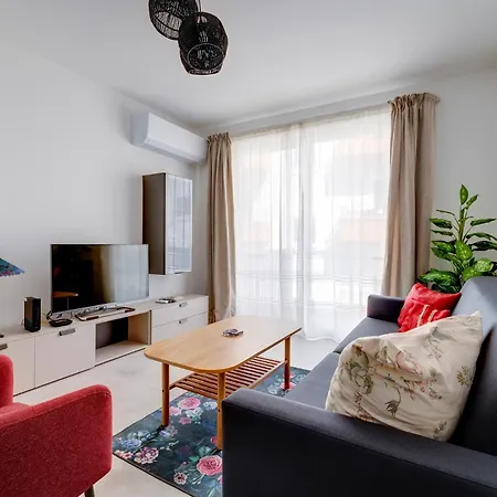 Charming Apartment, Your Perfect Getaway