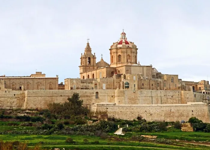 Charming Apartment, Your Perfect Getaway Apartment