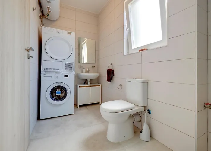 Apartment Charming Apartment, Your Perfect Getaway *